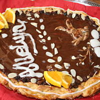 Mazurek trójwarstwowy krówka chałwa śliwka kasiuli