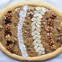 Mazurek Babuni - kajmakowo-orzechowy