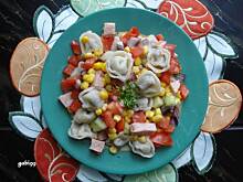 Fot. gabi99, Kolorowa sałatka z tortelini