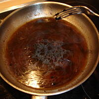 Czosnkowe roladki z bazylią i oregano