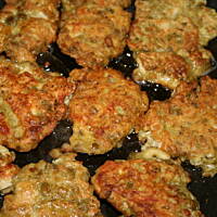 Kurczakowo - groszkowe placuszki z serem kasiuli