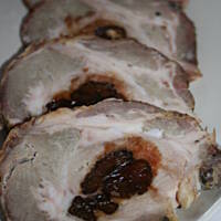 Pieczeń - karkówka ze śliwką i miodem kasiuli