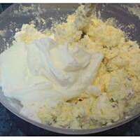 Ser z makiem i biszkoptem