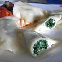 Pierozki ze szpinakiem i serkiem ricotta