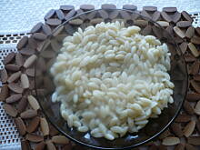 Fot. crystal, Sałatka z kukurydzy i makaronu ryżowego