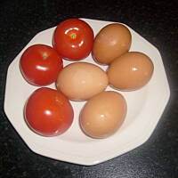 Brokułowo - Jajeczno - Pomidorowa sałatka