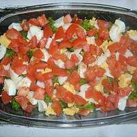 Brokułowo - Jajeczno - Pomidorowa sałatka