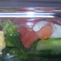 Brokułowo - Jajeczno - Pomidorowa sałatka