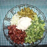 Sałatka na zielono z brokułów