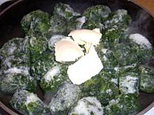 Fot. niebieska-różyczka, Szpinak z jajkiem wg babci Różyczki