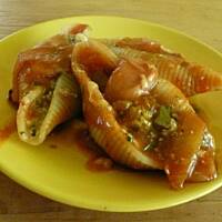 MUuszle z farszem twarogowo-szpinakowym