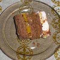 Ciasto nugatowo- brzoskwiniowe