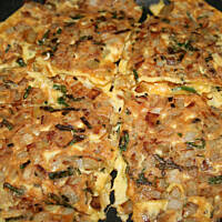 Omlet na Ziemniaczkach z Pomidorową Salsą