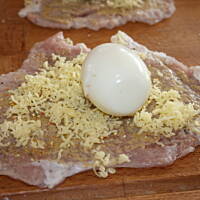 Roladki z jajem w śmietanowym sosie kasiuli