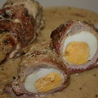 Roladki z jajem w śmietanowym sosie kasiuli