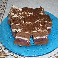 Czarny las z budyniami