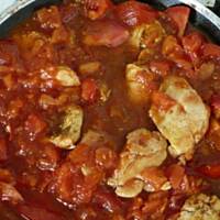 Rewelacyjny pomidorowo-serowy kurczak