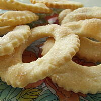 Ciastka  cukrem posypane