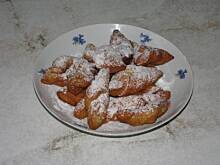 Fot. Halina07, Faworki na cieście drożdżowym