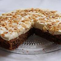 Ciasto bakaliowo-adwokatowe z białek