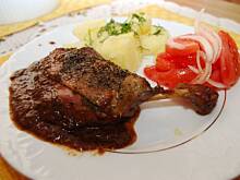 Fot. ośka, Kaczka lub gęś ze śliwką i jabłkami