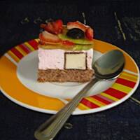 Pianka z ptasim mlekiem i owocami