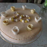 Róże z masy cukrowej