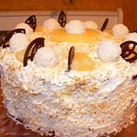 Tort czekoladowy z ananasem