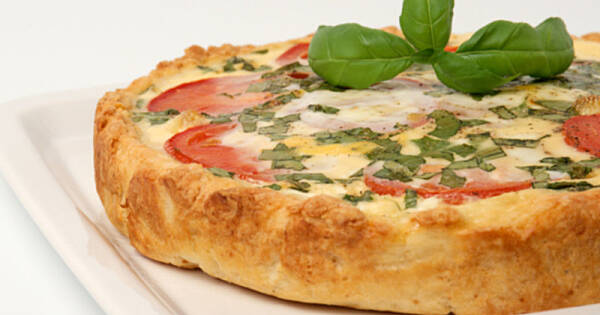 Quiche with tomatoes and basil - przepis - bing_translator - wielkiezarcie.com