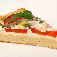 Quiche with tomatoes and basil