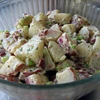 Sałatka z młodych ziemniaczków