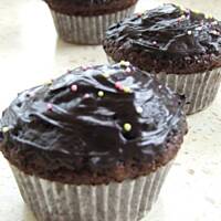 Muffiny czekoladowe lukrowane
