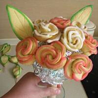 Bukiet różyczek z kruchego ciasta