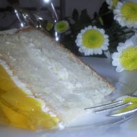 Tort  Mascarpone brzoskwiniowo-migdalowy