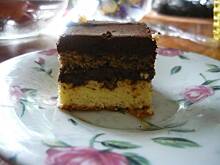 Fot. onlyred, Czekoladowe ciasto z orzechową wkładką