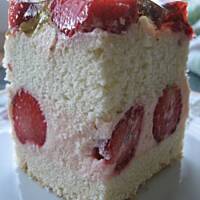 Tort truskawkowy z galaretką  Marty