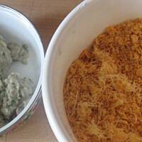 czosnkowe kotleciki z pangi w panierce z sera