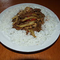 Wołowina po azjatycku z grzybami - MAJA