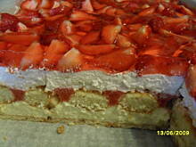 Fot. Mar'La, Ciacho z truskawkami bez pieczenia