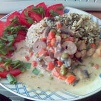 Kolorowy gulasz z kurczaka