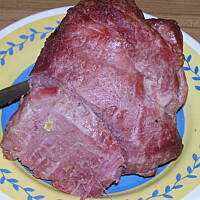 Peklowane mięso z ziołami