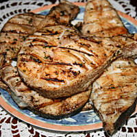 Ryba z Grilla w sosie Maslano Czosnkowym