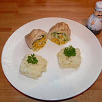 Zielono żółte kieszonki roladki z kurczaka