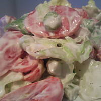 Salatka z lodowej salaty