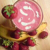 Bananowo truskawkowy koktajl