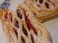 Fot. ilka76, Ciastka francuskie z truskawkami