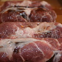 Mix - Roladki z boczkiem śliwkami serem i grzybami w sosie kasiuli