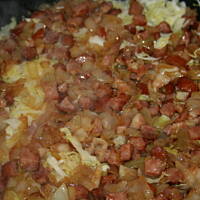 Pieczone bułki z smażoną słodką kapustą kasiuli