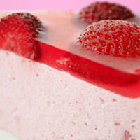 Sernik truskawkowy na zimno