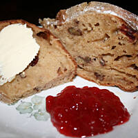 Babka chlebowa bez tłuszczu z bakaliami